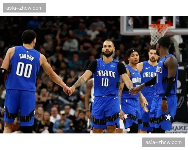 魔术贝恩加盟组成三巨头 防守强度压制老鹰等队